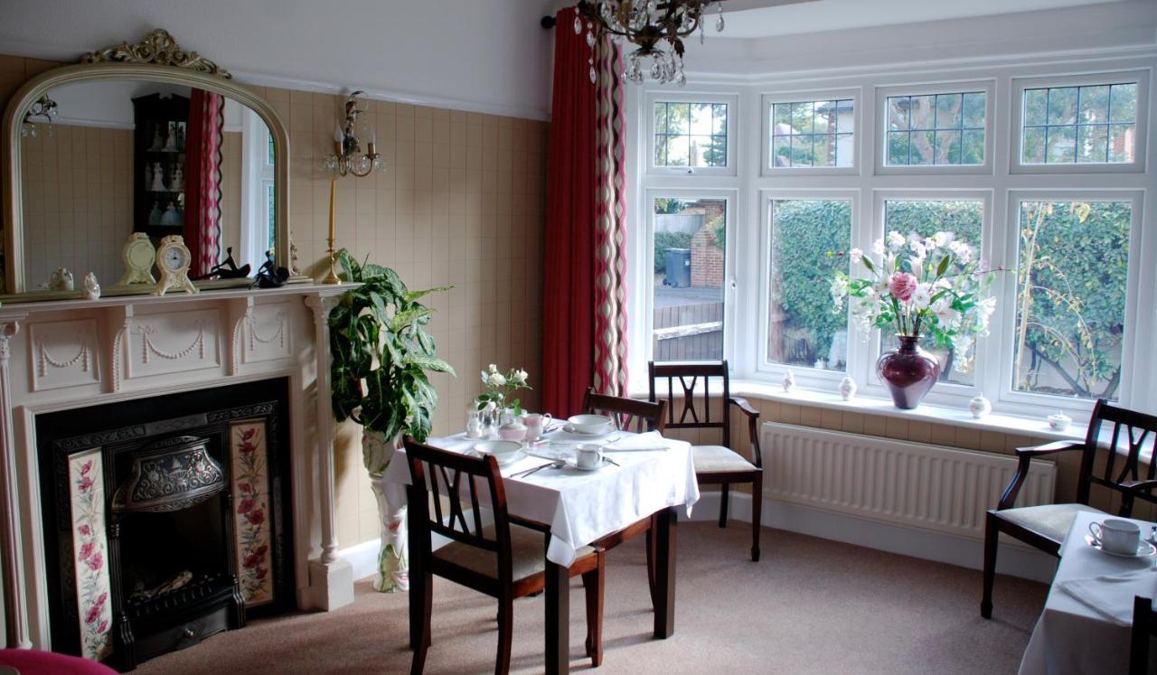 Cherry Tree House Bed and Breakfast Bournemouth Exteriör bild